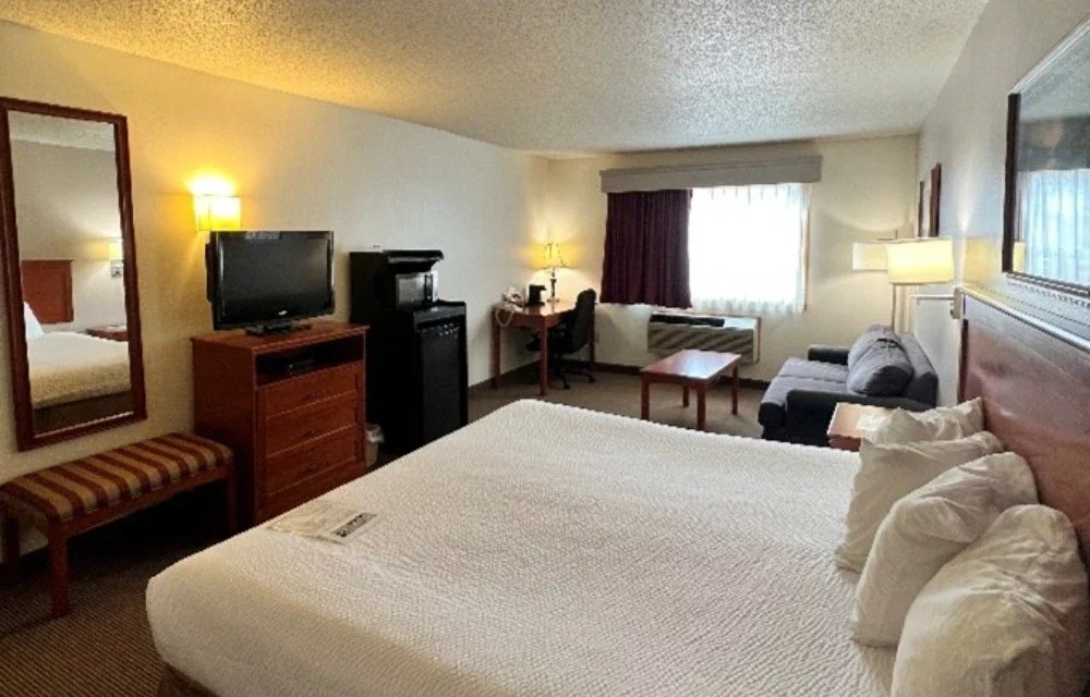 King Suite Room at Serena Inn & Suites - Sundance